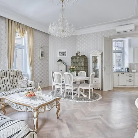 Apartment Luxury Nostalgia *