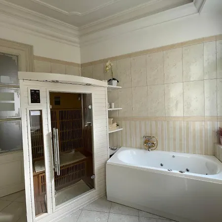 Luxury Nostalgia Apartment *