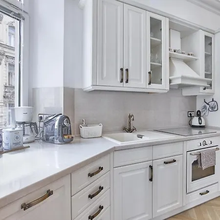 Luxury Nostalgia Apartment
