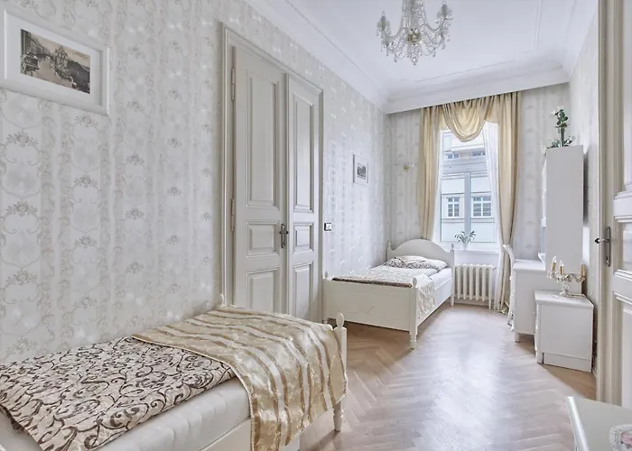 Luxury Nostalgia *