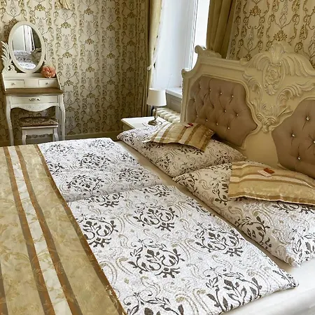 Luxury Nostalgia * Karlsbad